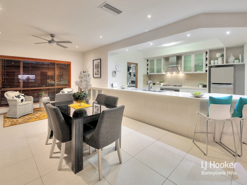 4 Dominion Street, Eight Mile Plains QLD 4113