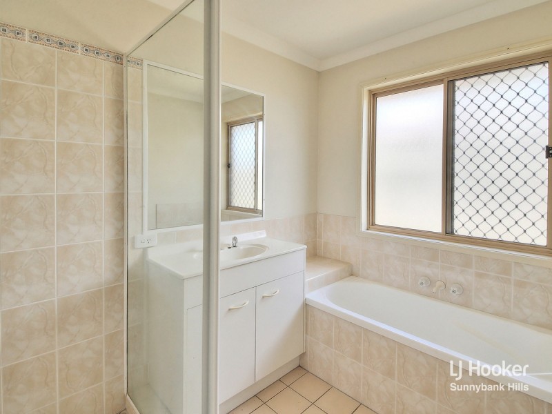 13 Montana Place, Calamvale QLD 4116