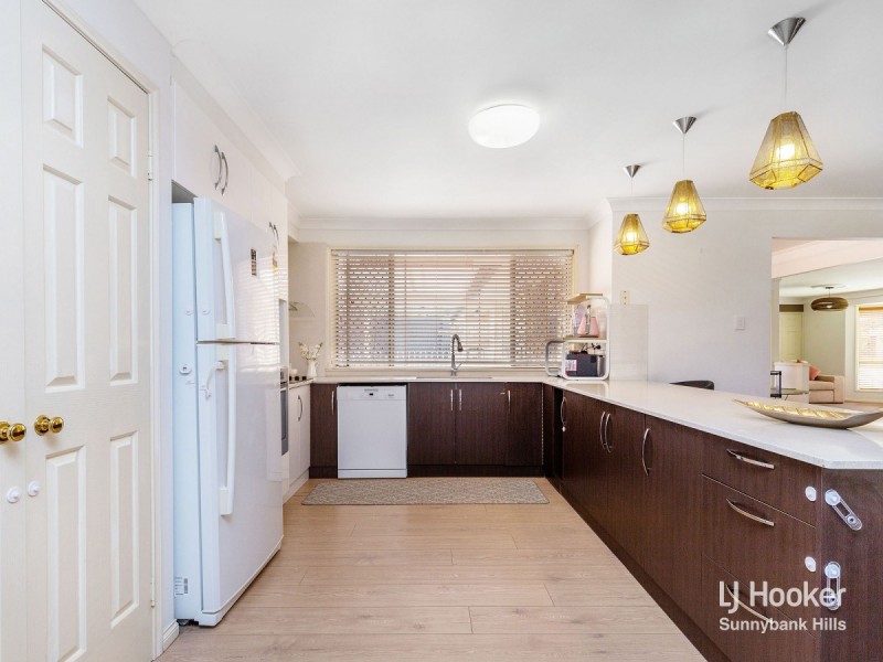 17 Aspen Crescent, Parkinson QLD 4115