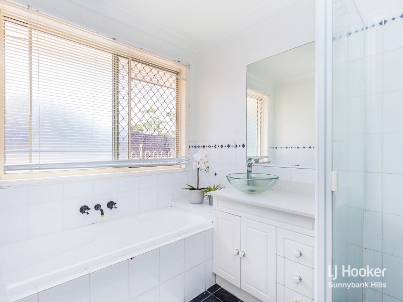 17 Aspen Crescent, Parkinson QLD 4115