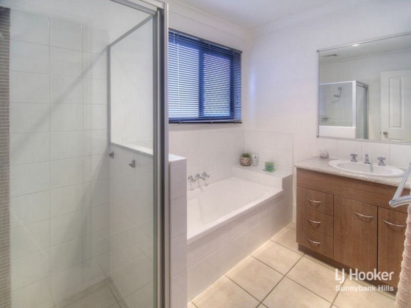 23 Mimosa Street, Parkinson QLD 4115