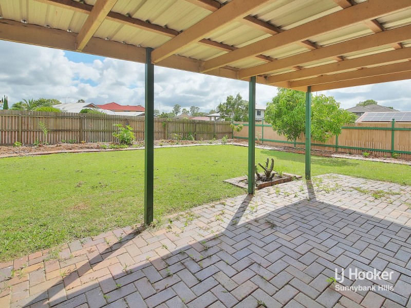 1 Karen Court, Runcorn QLD 4113