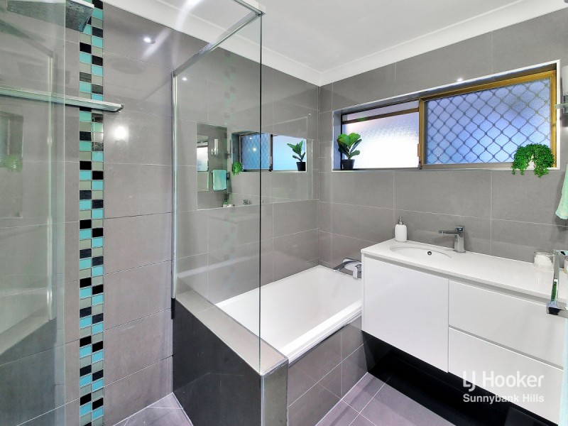 24 Ashdown Street, Sunnybank Hills QLD 4109