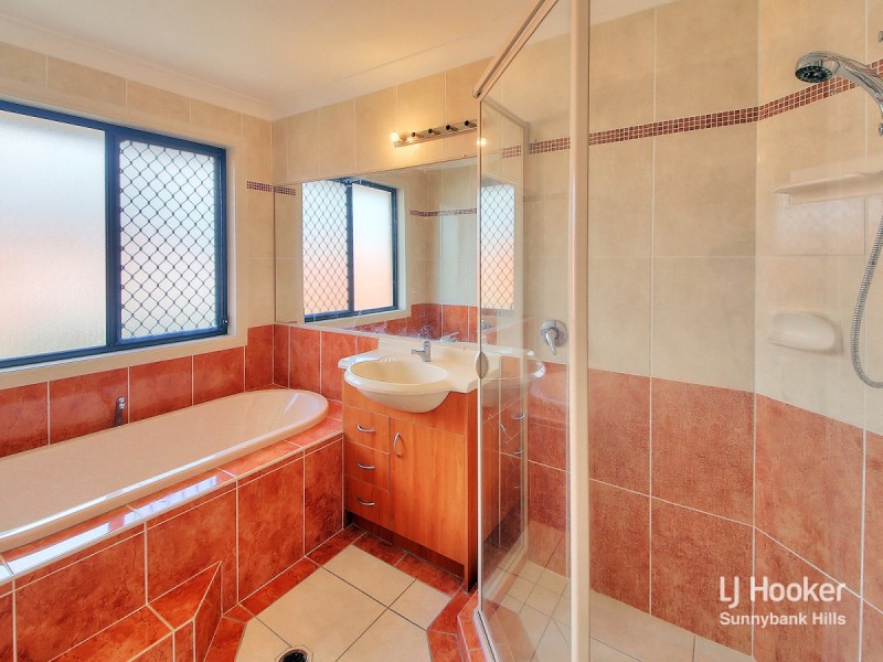 60 Ulinga Crescent, Parkinson QLD 4115