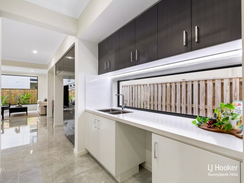 2 Amethyst Street, Rochedale QLD 4123