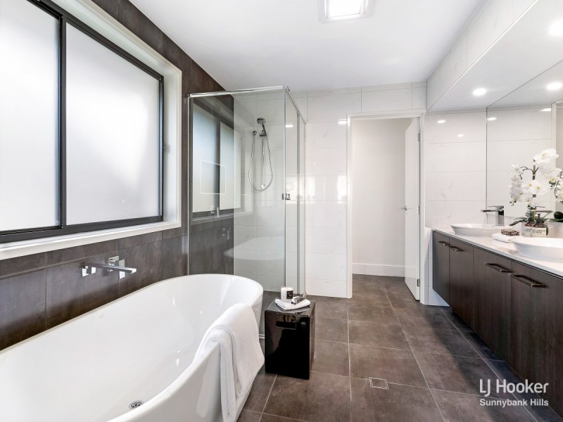 2 Amethyst Street, Rochedale QLD 4123