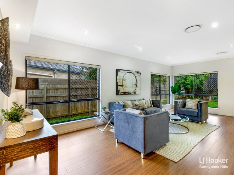 17 Southwalk Esplanade, Underwood QLD 4119