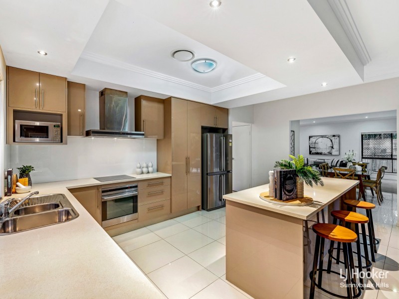 17 Southwalk Esplanade, Underwood QLD 4119