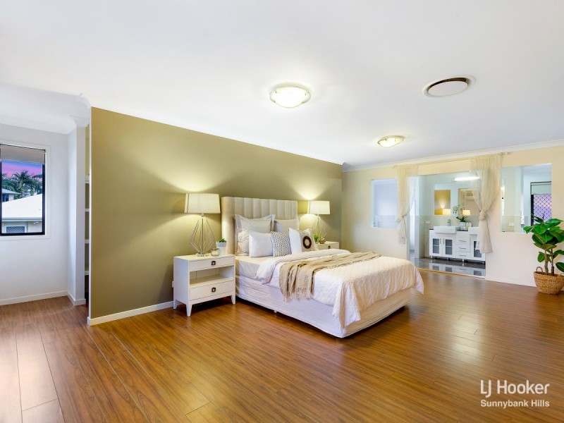 17 Southwalk Esplanade, Underwood QLD 4119