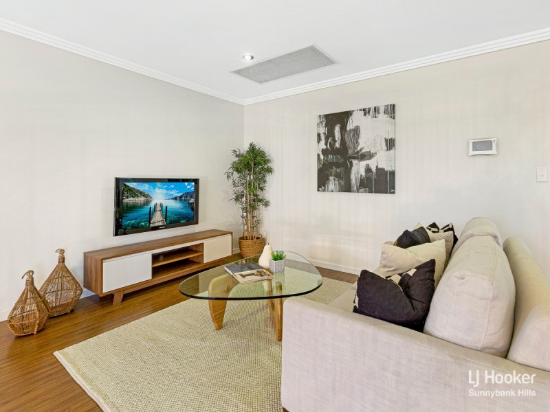 17 Southwalk Esplanade, Underwood QLD 4119