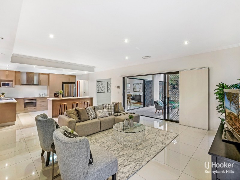 17 Southwalk Esplanade, Underwood QLD 4119