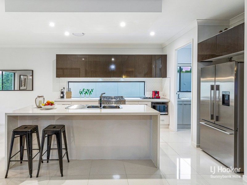 7 Skyview Avenue, Rochedale QLD 4123