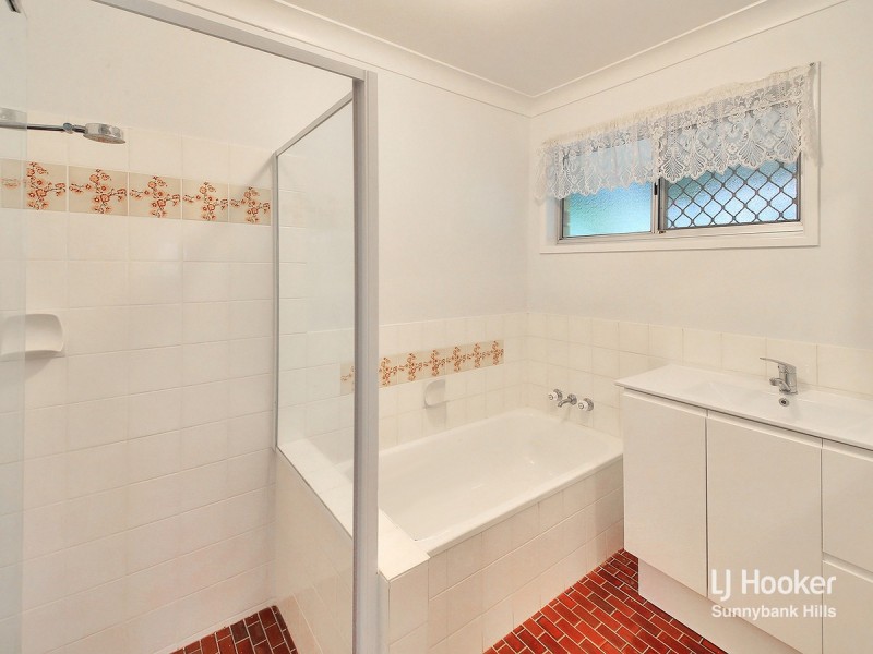 3 Gigas Court, Rochedale South QLD 4123