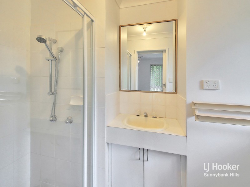 3 Gigas Court, Rochedale South QLD 4123