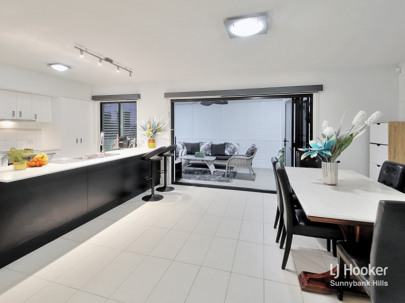 2 Mode Place, Eight Mile Plains QLD 4113