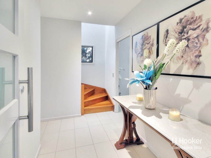 2 Mode Place, Eight Mile Plains QLD 4113