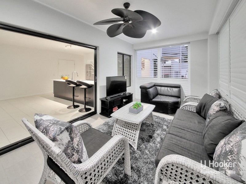 2 Mode Place, Eight Mile Plains QLD 4113