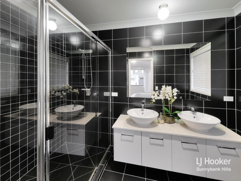 27 Collett Street, Eight Mile Plains QLD 4113