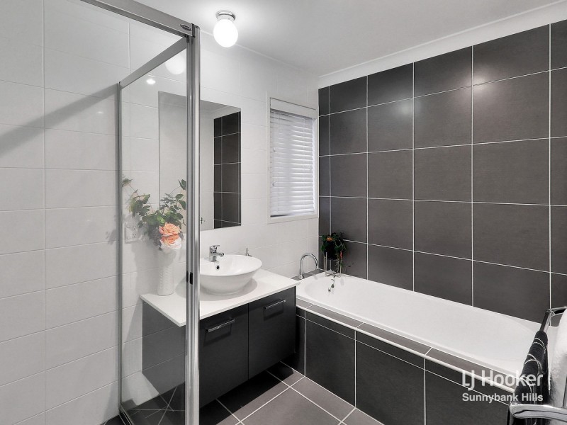 27 Collett Street, Eight Mile Plains QLD 4113