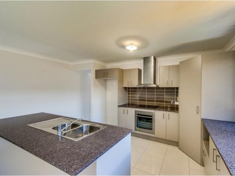 46 The Avenue, Heathwood QLD 4110