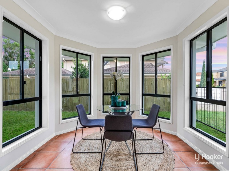 25 Regal Place, Eight Mile Plains QLD 4113