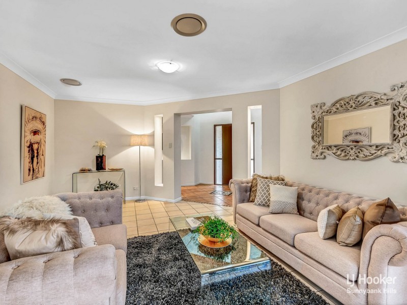 25 Regal Place, Eight Mile Plains QLD 4113