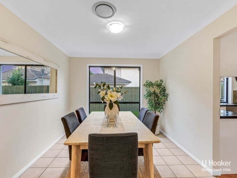 25 Regal Place, Eight Mile Plains QLD 4113