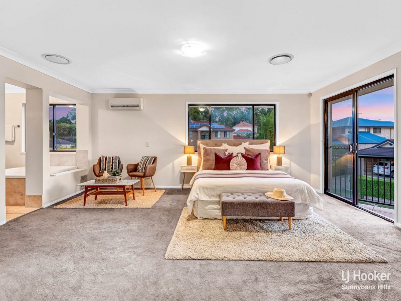 25 Regal Place, Eight Mile Plains QLD 4113