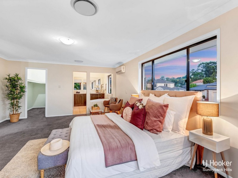 25 Regal Place, Eight Mile Plains QLD 4113