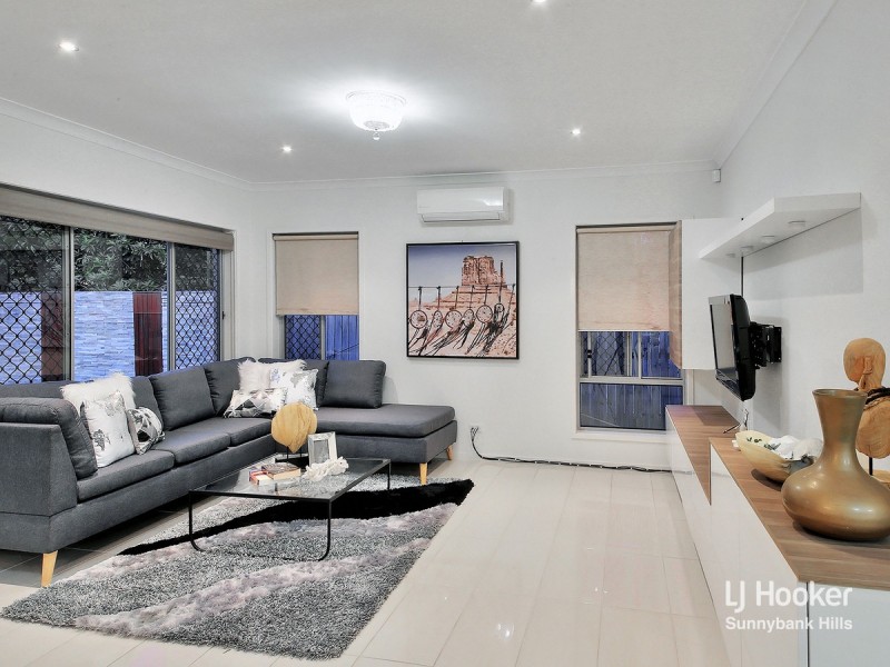 43 Candytuft Place, Calamvale QLD 4116