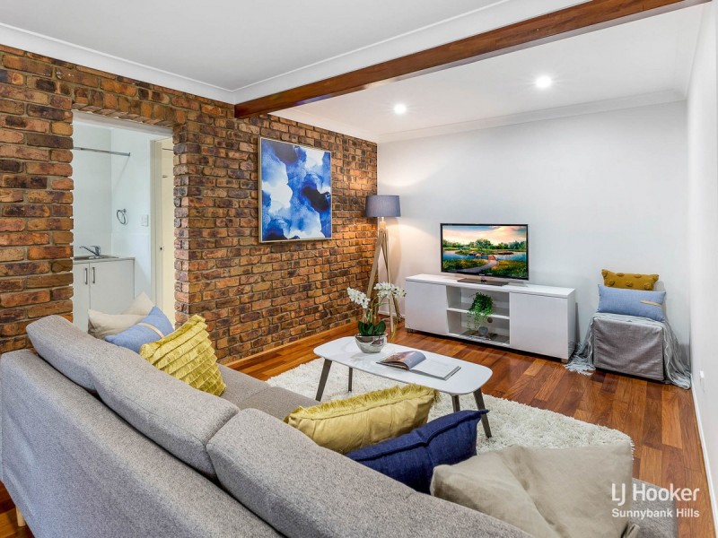 16 Malbon Street, Eight Mile Plains QLD 4113