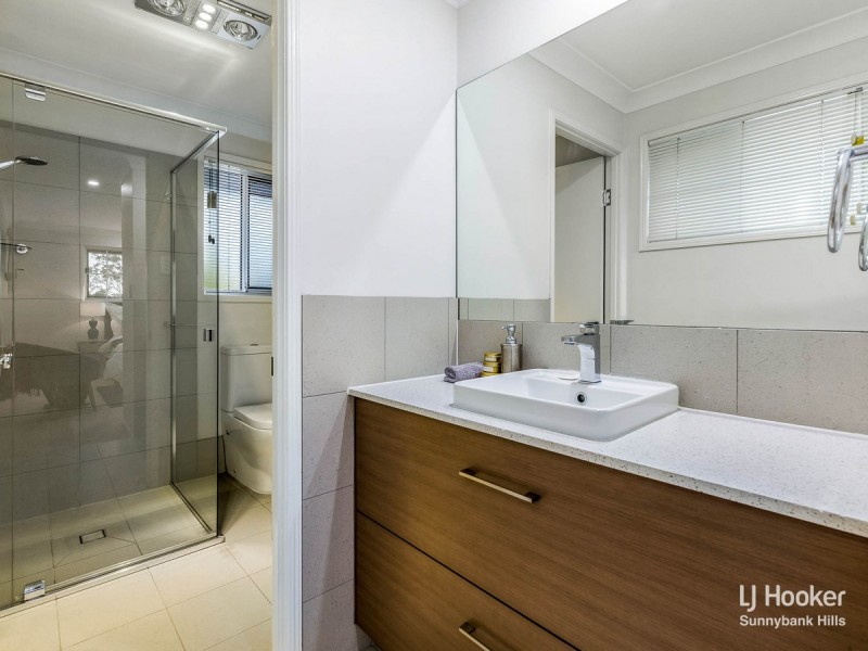 16 Malbon Street, Eight Mile Plains QLD 4113