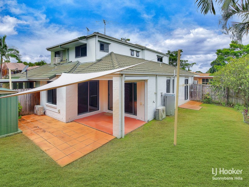 11 Maryland, Parkinson QLD 4115
