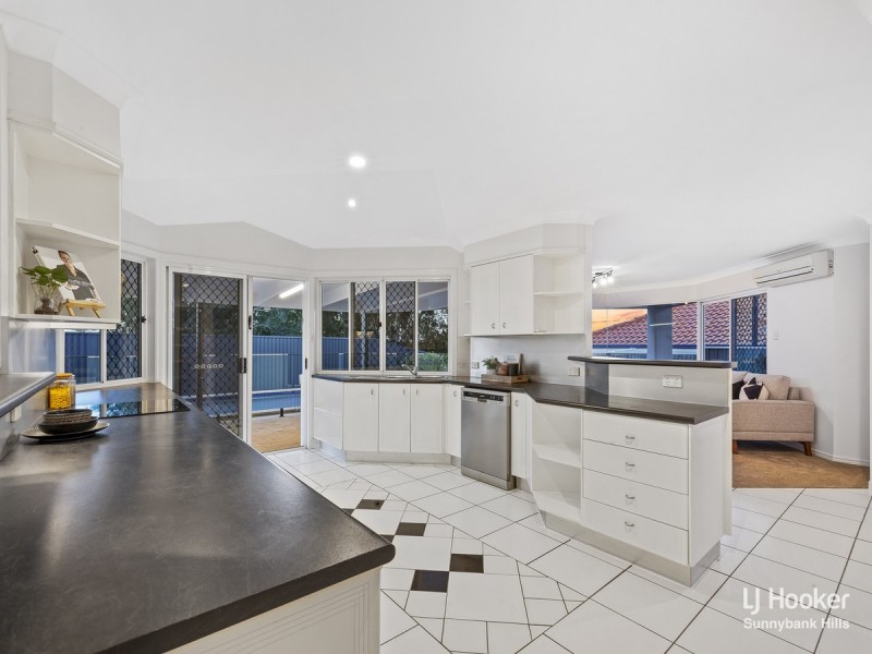 3 Trafalgar Close, Stretton QLD 4116