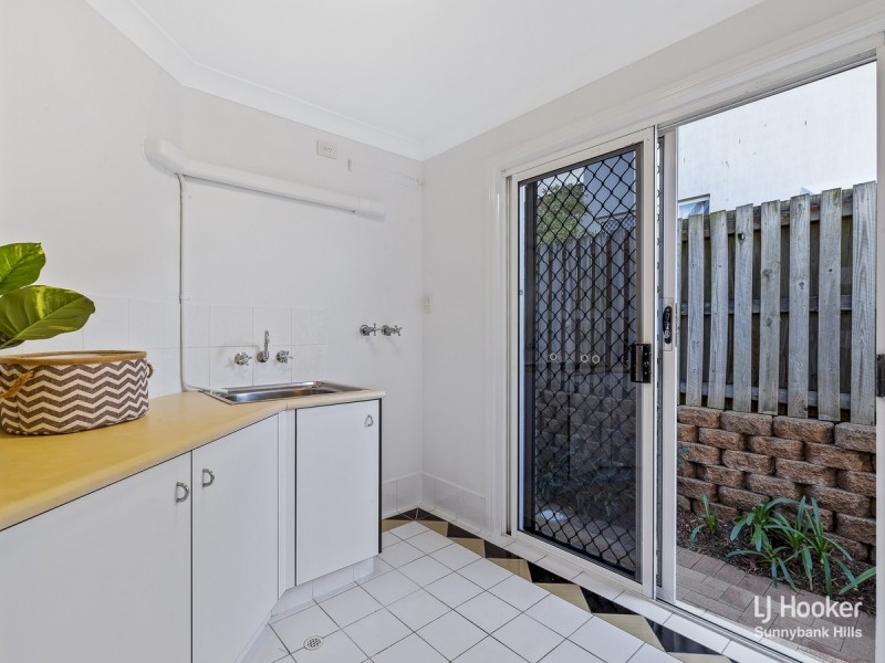 3 Trafalgar Close, Stretton QLD 4116