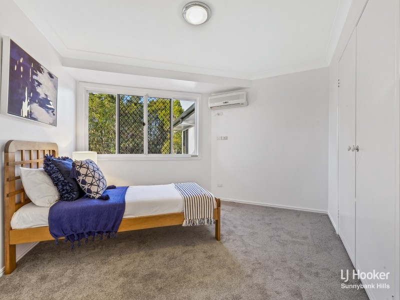 3 Trafalgar Close, Stretton QLD 4116