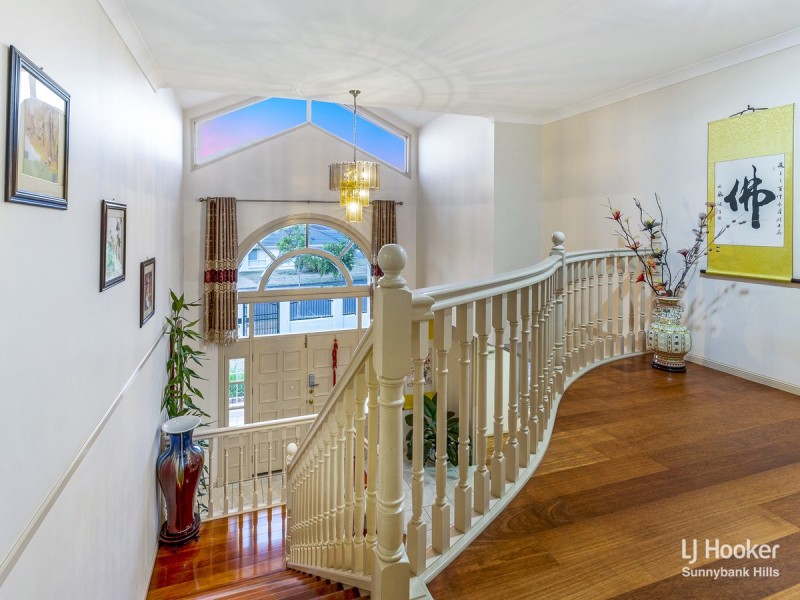 27 Azalea Crescent, Calamvale QLD 4116