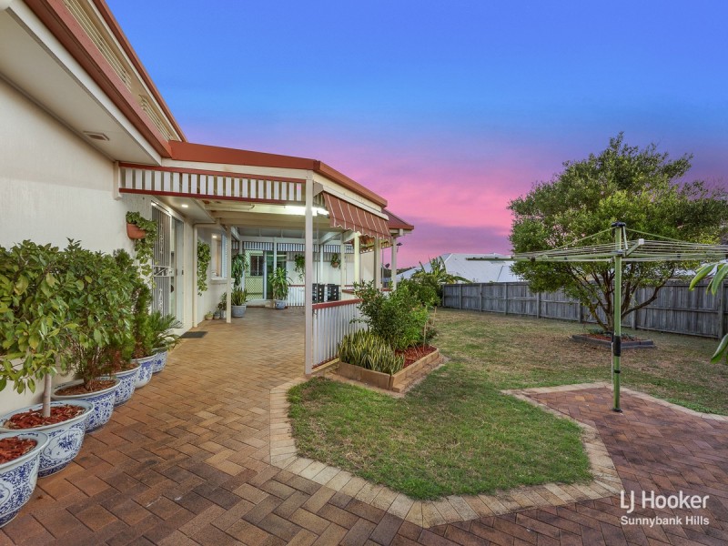 27 Azalea Crescent, Calamvale QLD 4116