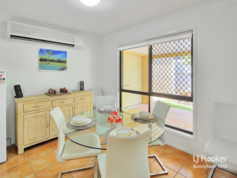 48 Pinedale Crescent, Parkinson QLD 4115