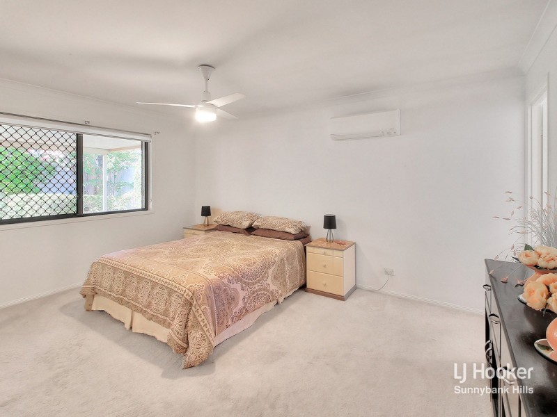 48 Pinedale Crescent, Parkinson QLD 4115