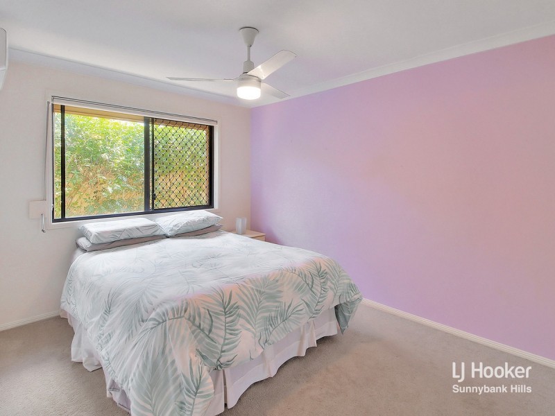 48 Pinedale Crescent, Parkinson QLD 4115