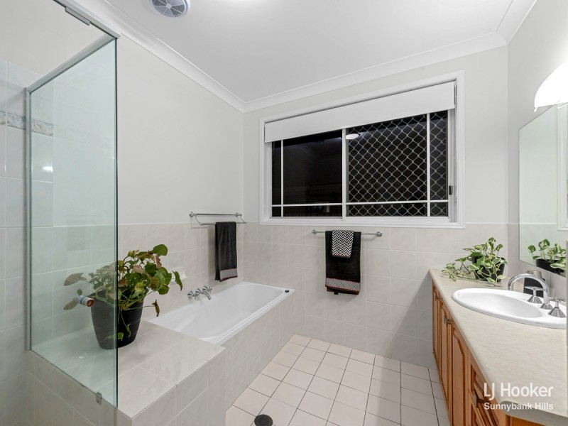 9 Mockingbird Court, Wishart QLD 4122