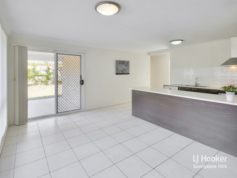 3 Penfolds Court, Holmview QLD 4207