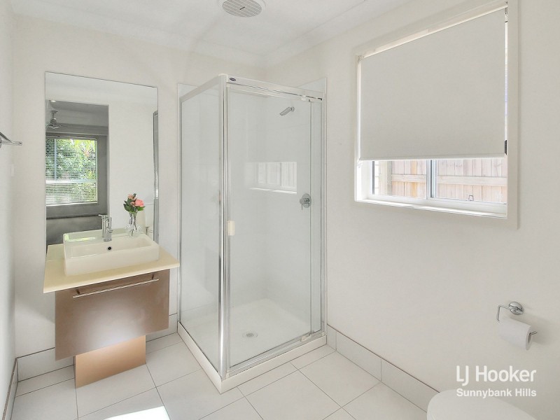 3 Penfolds Court, Holmview QLD 4207