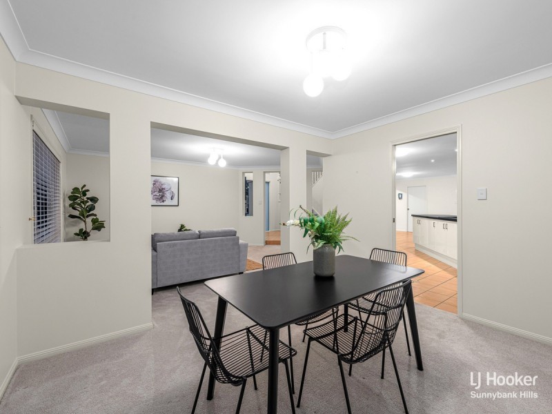 28 Cambridge Place, Wishart QLD 4122