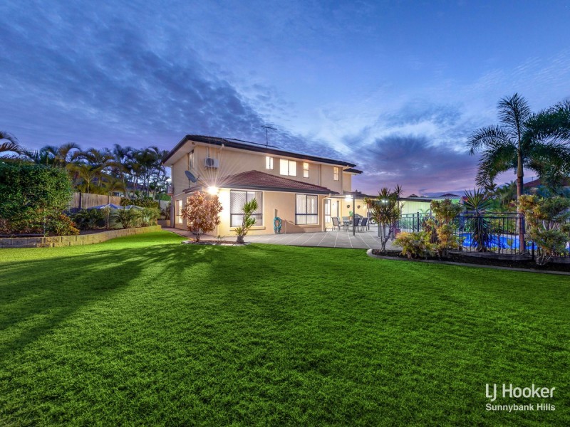 28 Cambridge Place, Wishart QLD 4122