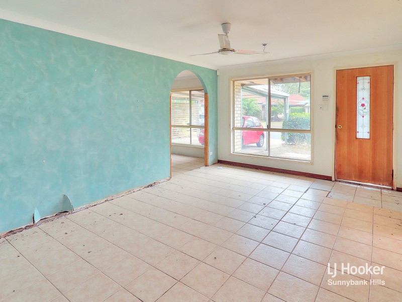 24 Benbek Circuit, Sunnybank Hills QLD 4109