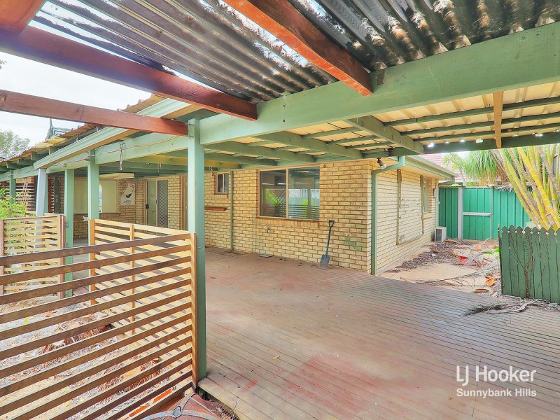 24 Benbek Circuit, Sunnybank Hills QLD 4109