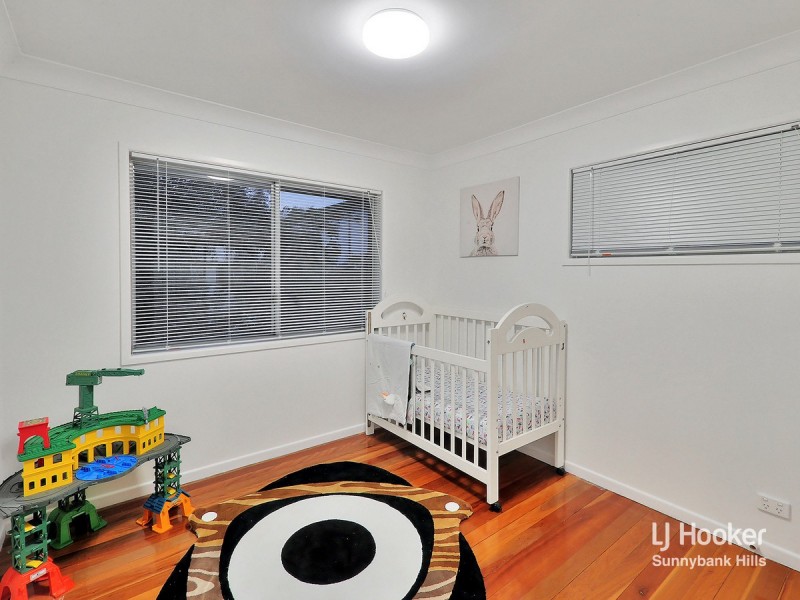 6 Strathairlie Square, Macgregor QLD 4109