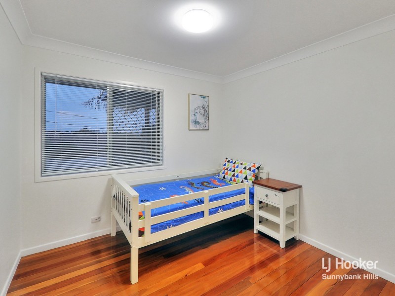 6 Strathairlie Square, Macgregor QLD 4109